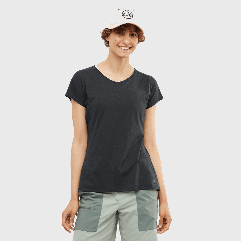 ESSENTIAL SHAPED T-shirt à manches courtes F EBONY